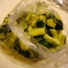 きゅうりの浅漬け めんつゆ ゴマ油 レシピ 作り方 By Yunachi 楽天レシピ きゅうりの浅漬け めんつゆ ゴマ油 レシピ 作り方 By Yunachi 楽天レシピ